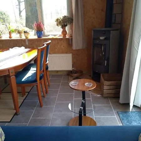 Holiday home Vrijstaande Tiny House In De Natuur. *