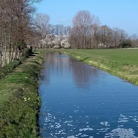 Vrijstaande Tiny House In De Natuur. Holiday home