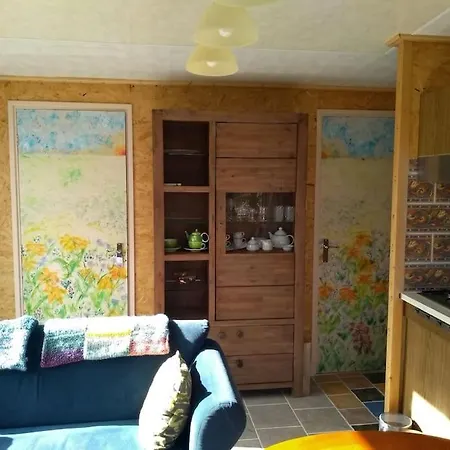 Holiday home Vrijstaande Tiny House In De Natuur. *